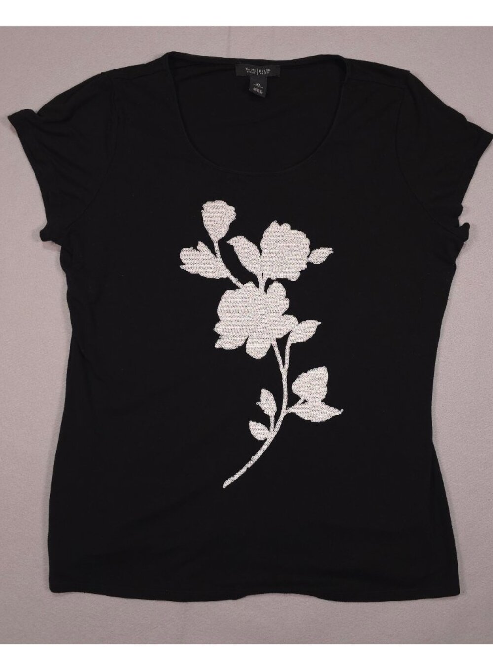 White House Black Market XL Black White Sequin Floral Short Sleeve Top